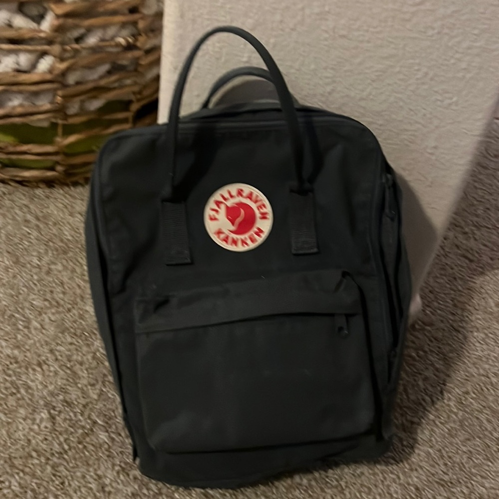 Graphite classic backpack fjallraven kanken
